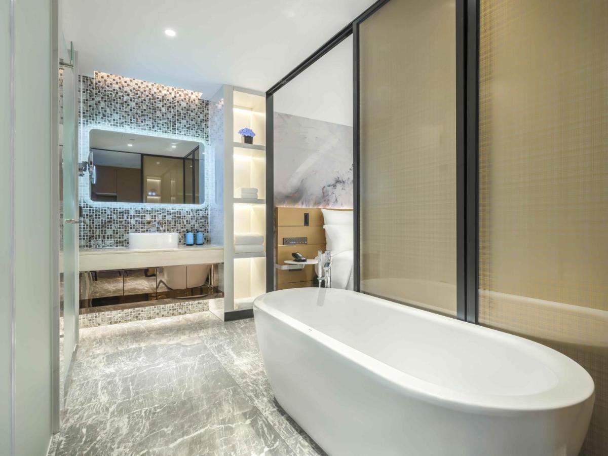 Novotel Guangzhou Baiyun Airport - Canton Fair Free Shuttle Bus & Official Registration Agency Εξωτερικό φωτογραφία